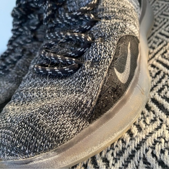 Nike Black and Gray Athletic Shoes Zoom KD 11 Size 8 - Picture 6 of 10